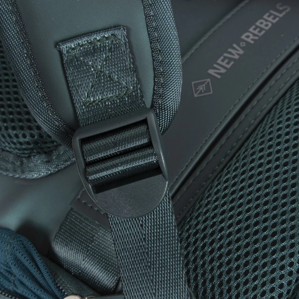 New Rebels ® Harper3- Rugtas - Waterafstotend - Laptoptas 14 Inch -12 Liter - Waterproof Rugzak - Groen - Afbeelding 4