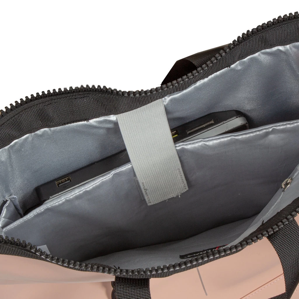 New Rebels ® Mart - Top Zip - Waterafstotend -Rugtas - Laptoptas 13,3 Inch. - Shopper - Zacht Roze - Afbeelding 9