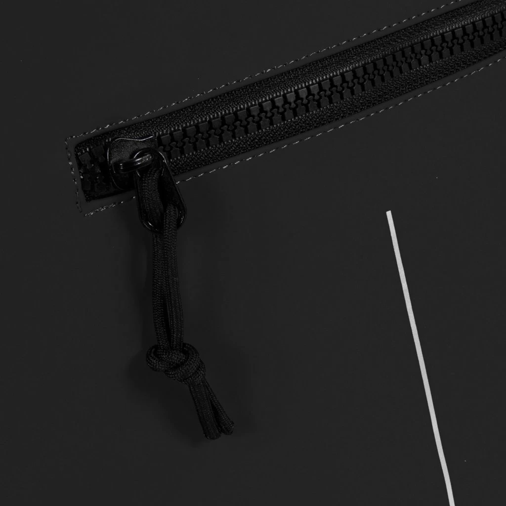 New Rebels ® Mart - Top Zip - Waterafstotend -Rugtas - Laptoptas 13,3 Inch. - Shopper - Zwart - Afbeelding 5