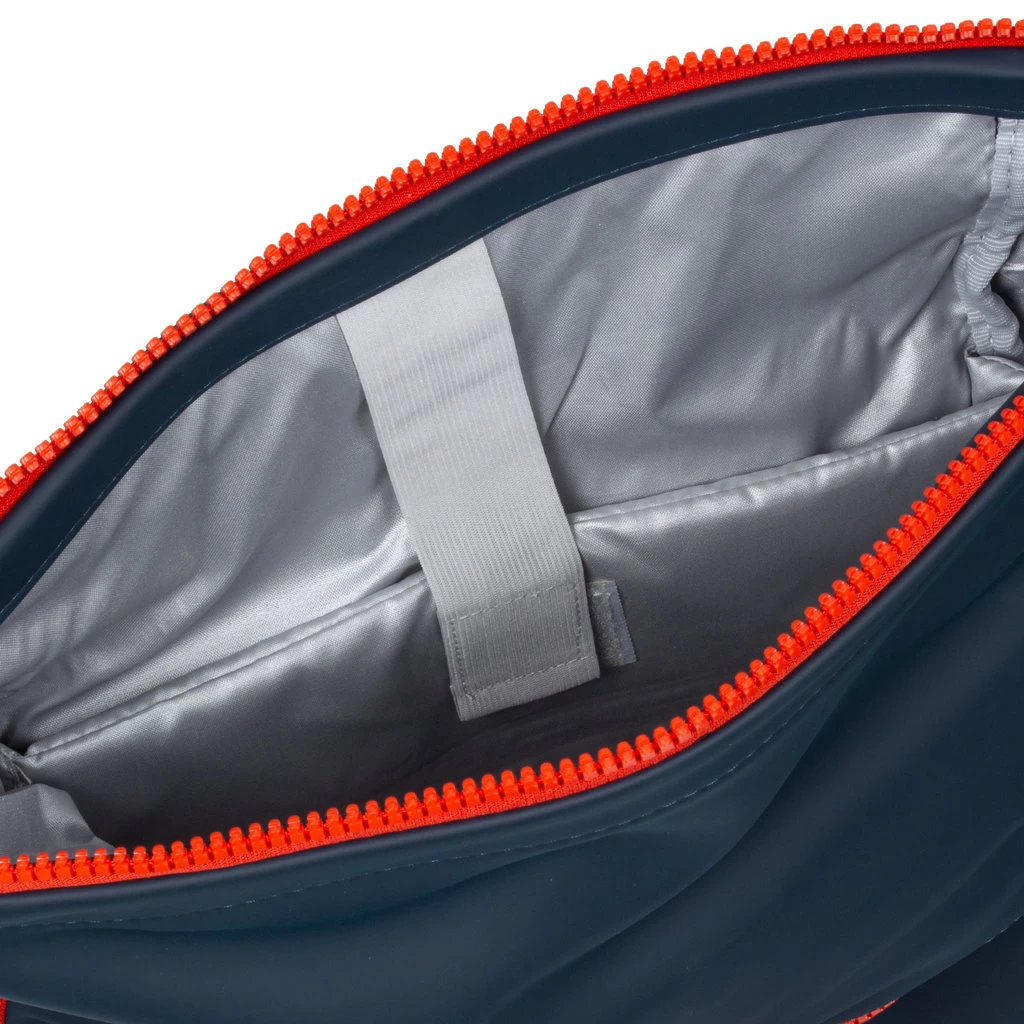 New Rebels ® Tim - Rolltop - Rugtas - Rugzak - Waterafstotend - Navy Blauw/Rood - Afbeelding 7